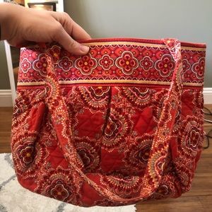 Vera Bradley quilted shoulder bag